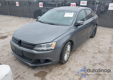 2014 Volkswagen Jetta 2.0L Tdi z USA, uszkodzony, nr VIN 3VWLL7AJ3EM313324